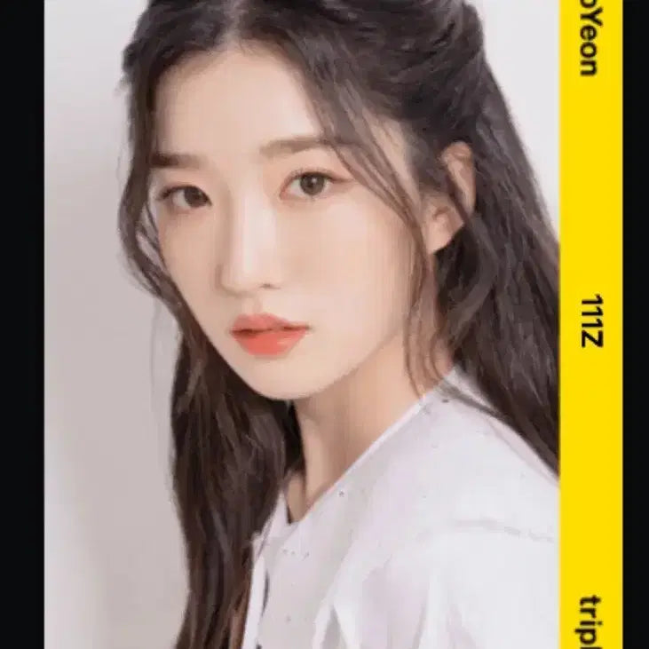 [BUNJANG] tripleS Kim Yooyeon Atom 01 Second Object / 트리플에스 김유연 아톰01 세컨드 오브젝트 양도