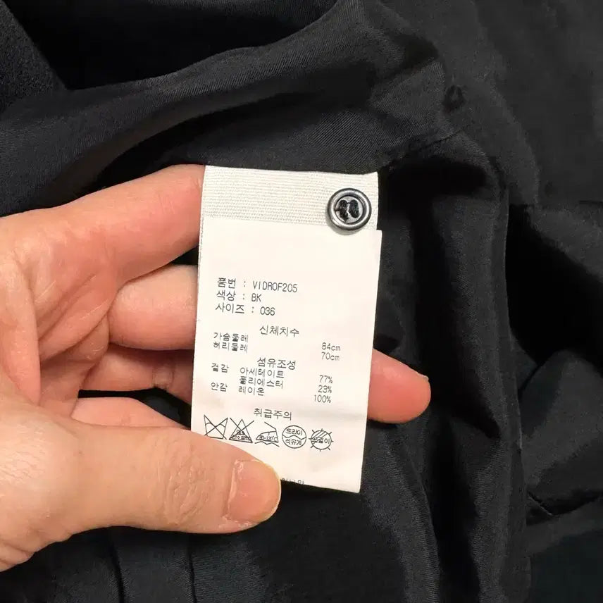 [SOLD OUT] 55 텍달린 새상품 바네사브루노 정가70만원 랩스타일 블랙 긴팔 원피스