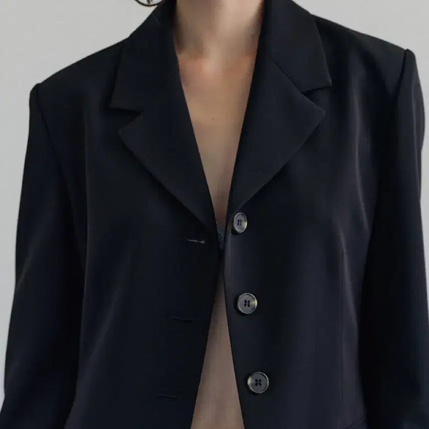 [BUNJANG] Otteu 3-Button Black Blazer Jacket / 오떼뜨 3버튼 블레이저 블랙 자켓 정장