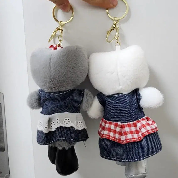 [BUNJANG] Hello Kitty Long Legs Doll Keyring / 헬로키티 롱다리 인형 키링 (회색/흰색)