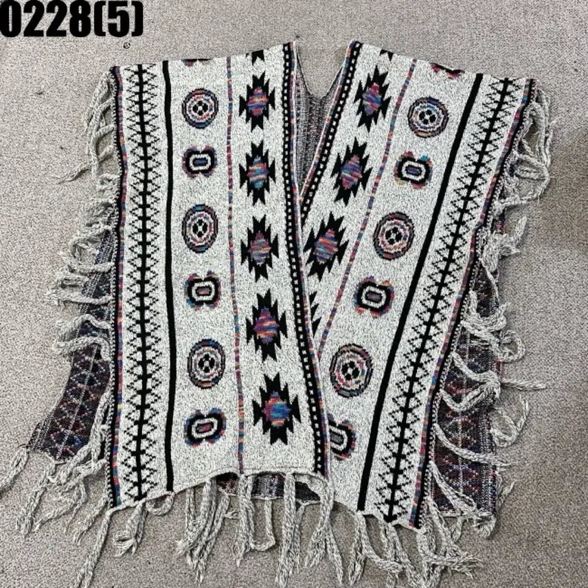 [BUNJANG] Ethnic Pattern Fringe Poncho / 에스닉 패턴 프린지 판쵸 0228