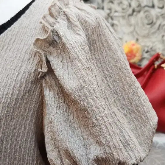 [BUNJANG] GRL Crop Blouse / GRL 크롭 블라우스 (55 66 77)