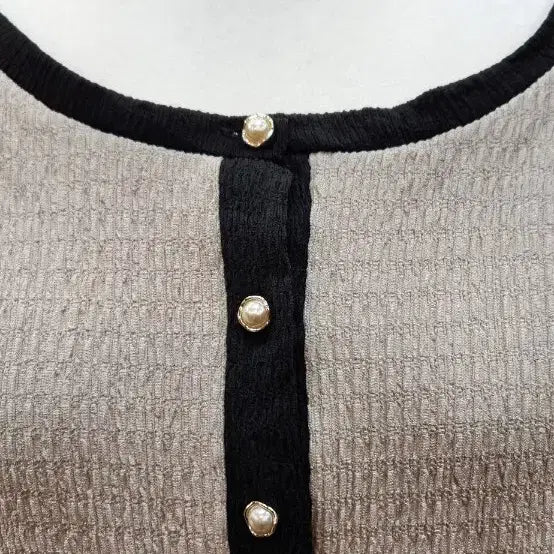 [BUNJANG] GRL Crop Blouse / GRL 크롭 블라우스 (55 66 77)