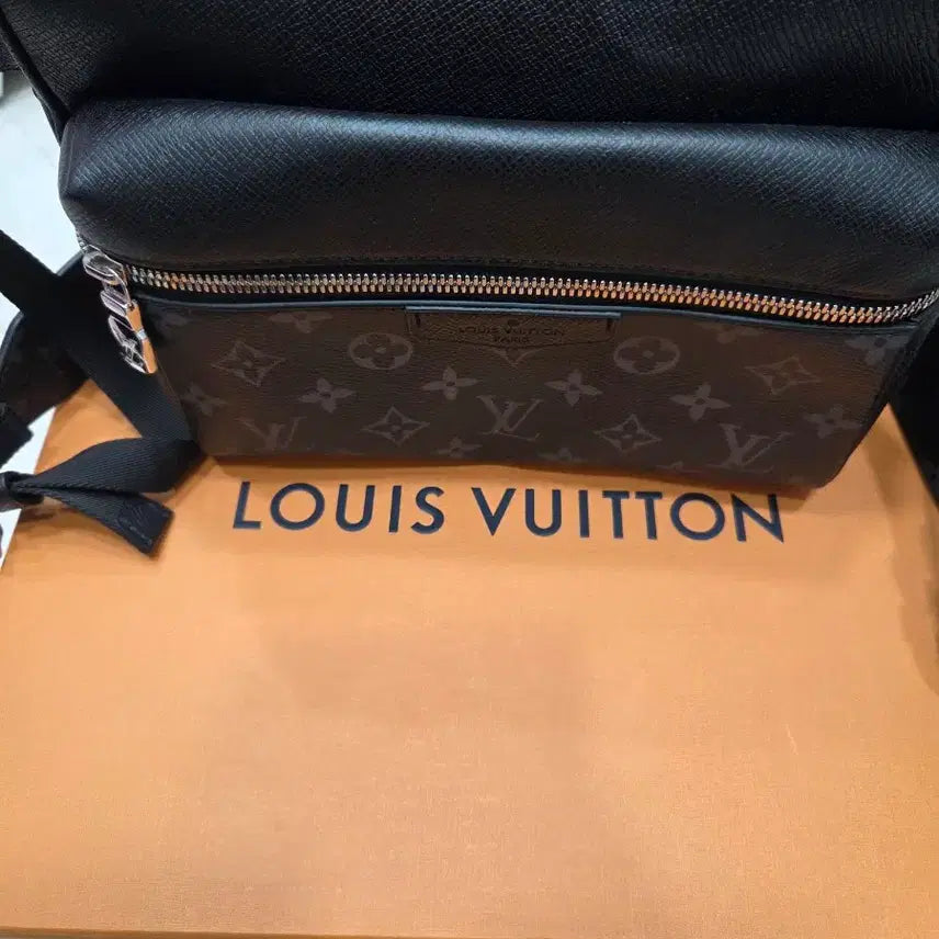 [BUNJANG] Louis Vuitton Monogram Bum Bag / 루이비통 블랙 모노그램 범백