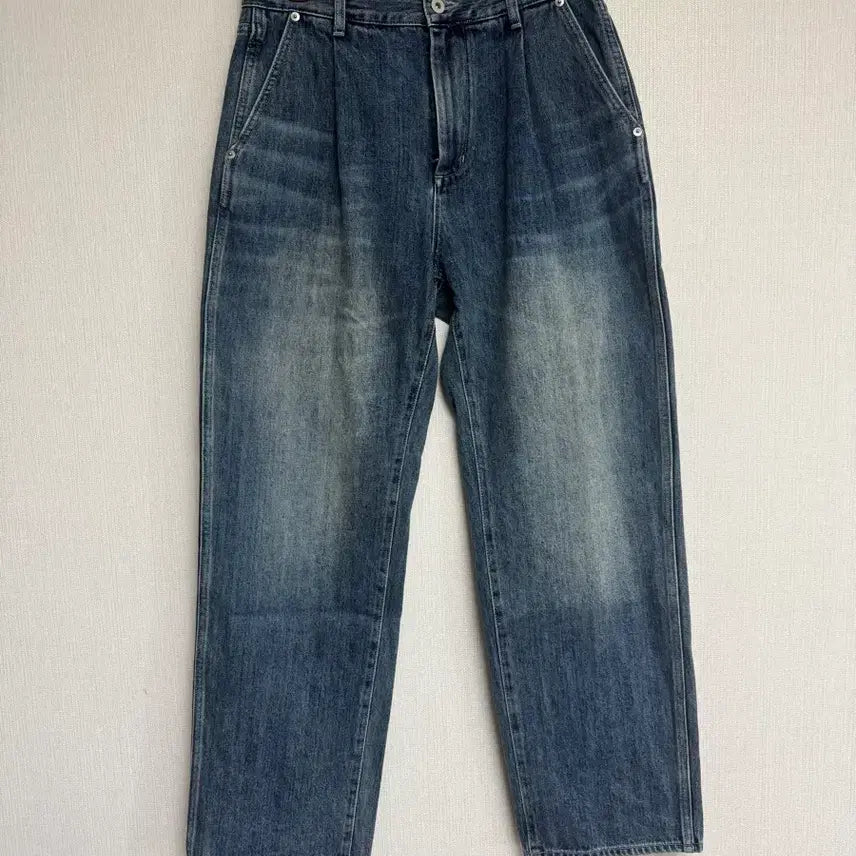 [BUNJANG] Rough Side Drape Denim Light Blue Jeans / 러프사이드 드레이프 데님 라이트 블루 1