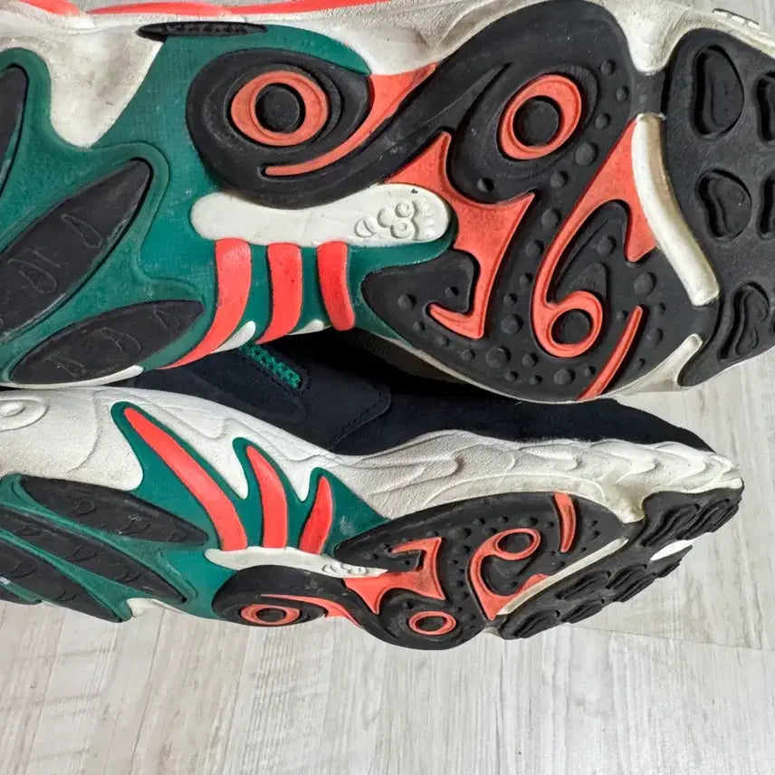 [BUNJANG] Adidas Sneakers 270 / 아디다스 신발 270