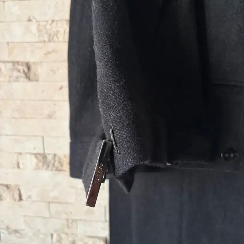 [BUNJANG] Tom Ford Dark Gray Herringbone Atticus Slacks / 톰포드 다크 그레이 헤링본 아티쿠스 슬랙스