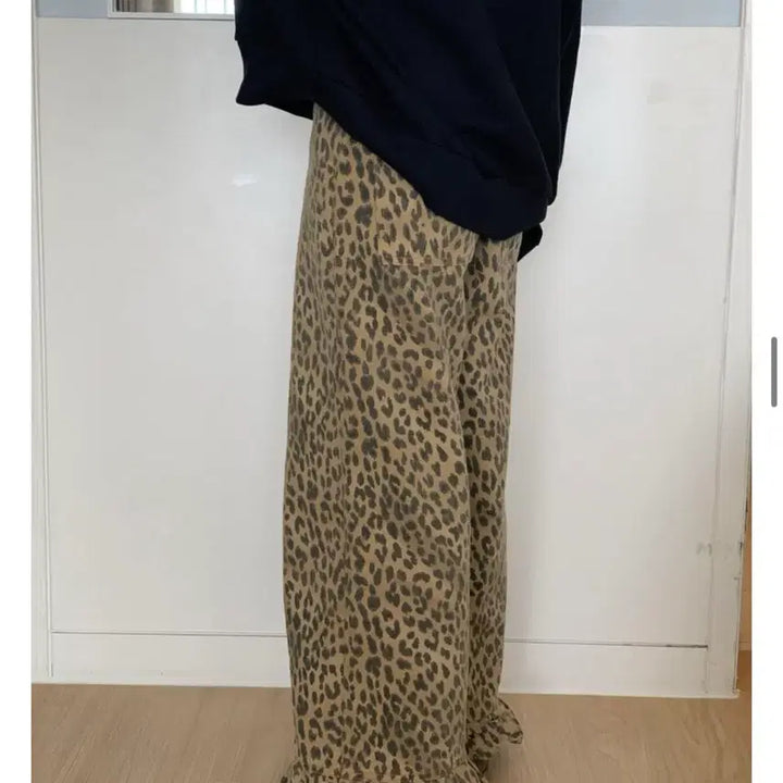 [BUNJANG] Arude Leopard Print Frill Pants / 아루드 호피 프릴 팬츠