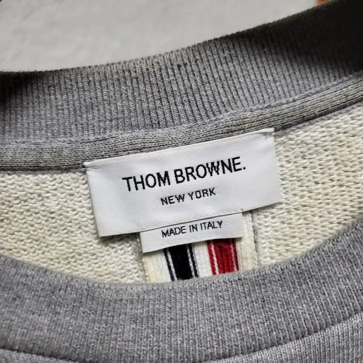 [BUNJANG] Thom Browne Tricolor Sweatshirt / [정품] 3 / 톰브라운 백삼선 맨투맨