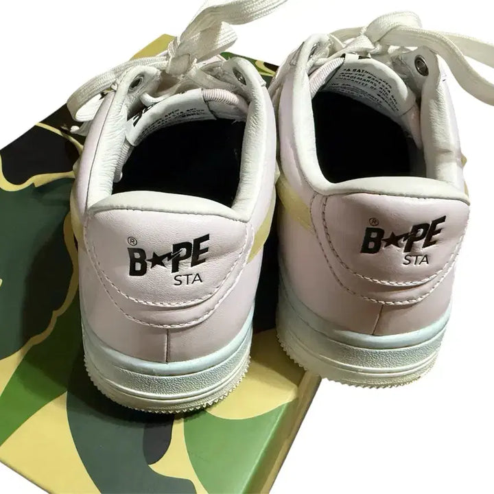 [BUNJANG] BAPE Bapesta Light Pink Women's Sneakers / 베이프 베이프스타 연핑크 여성용 230, 5 사이즈