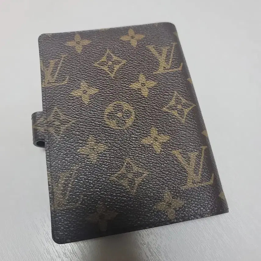 [BUNJANG] Louis Vuitton Monogram Passport Cover / 루이비통 모노그램 다이어리 커버
