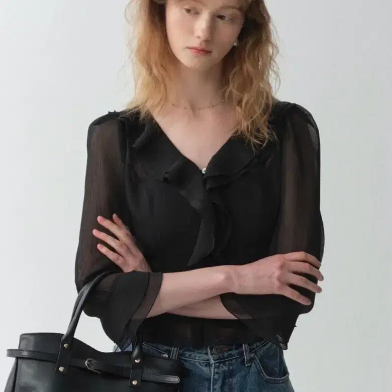 [BUNJANG] Flohm Antique Waving Blouse / 플로움 26ss 신상 블라우스 antique waving blouse