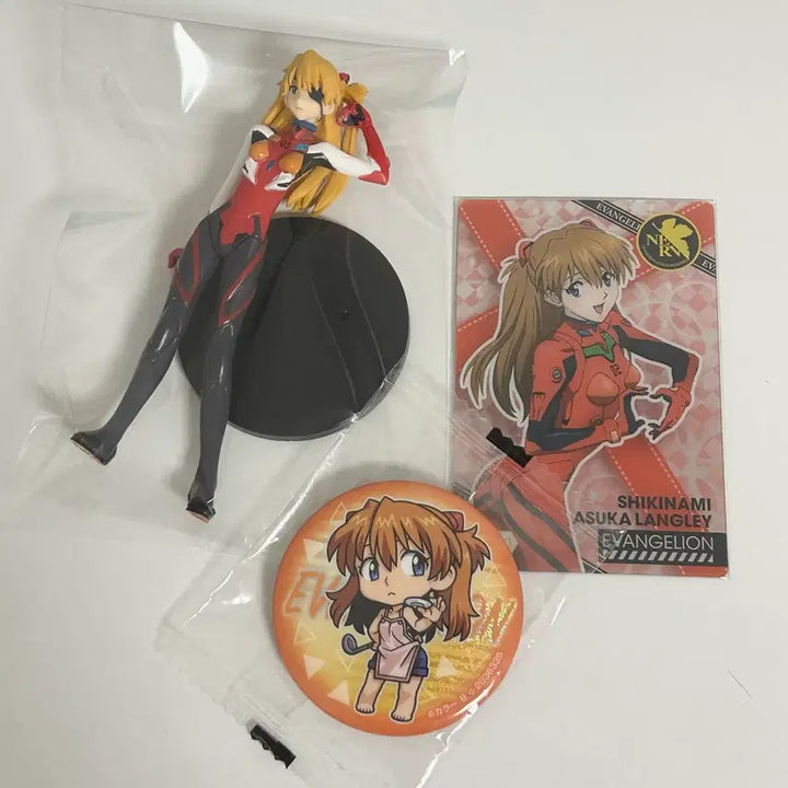 [BUNJANG] Evangelion Asuka Goods Set Figure, Can Badge, Wafer Card / 에반게리온 아스카 굿즈 세트 피규어 캔뱃지 웨하스 카드