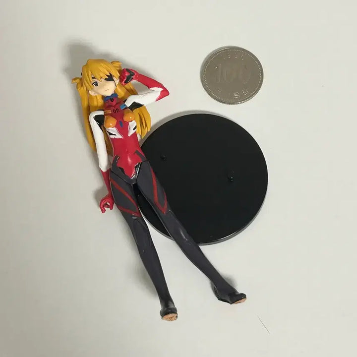 [BUNJANG] Evangelion Asuka Goods Set Figure, Can Badge, Wafer Card / 에반게리온 아스카 굿즈 세트 피규어 캔뱃지 웨하스 카드