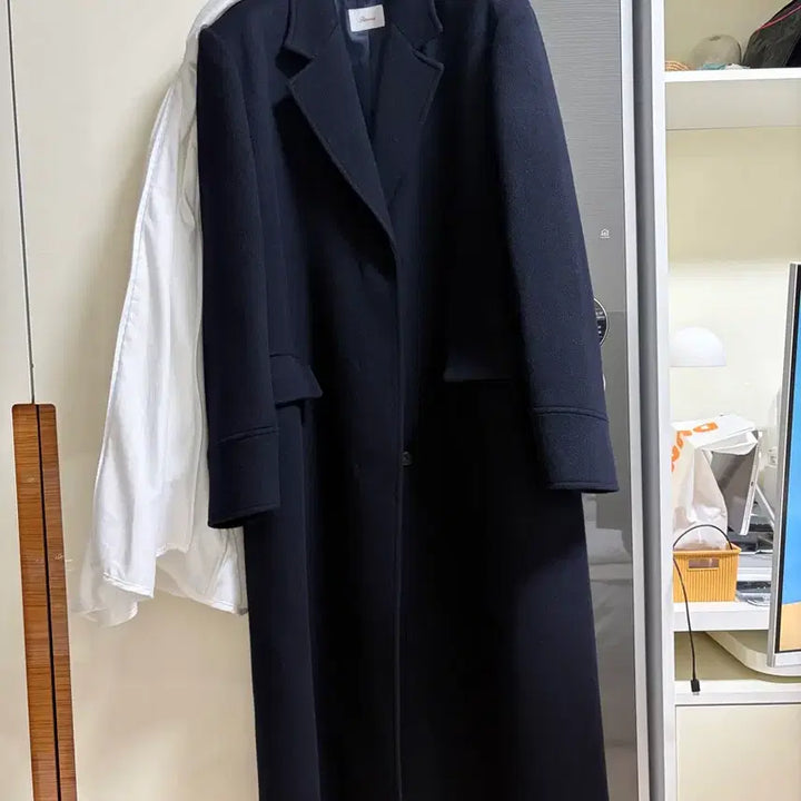 [BUNJANG] Ribbonbit Void Coat / Ribbonbit Void coat 리본빛 보이드 코트