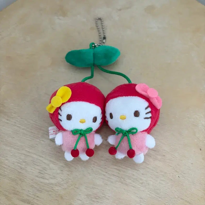 [BUNJANG] Sanrio Hello Kitty Cherry Keyring Doll / 새상품)산리오 키티 체리 키링 인형