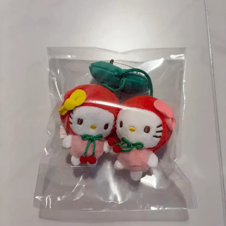 [BUNJANG] Sanrio Hello Kitty Cherry Keyring Doll / 새상품)산리오 키티 체리 키링 인형