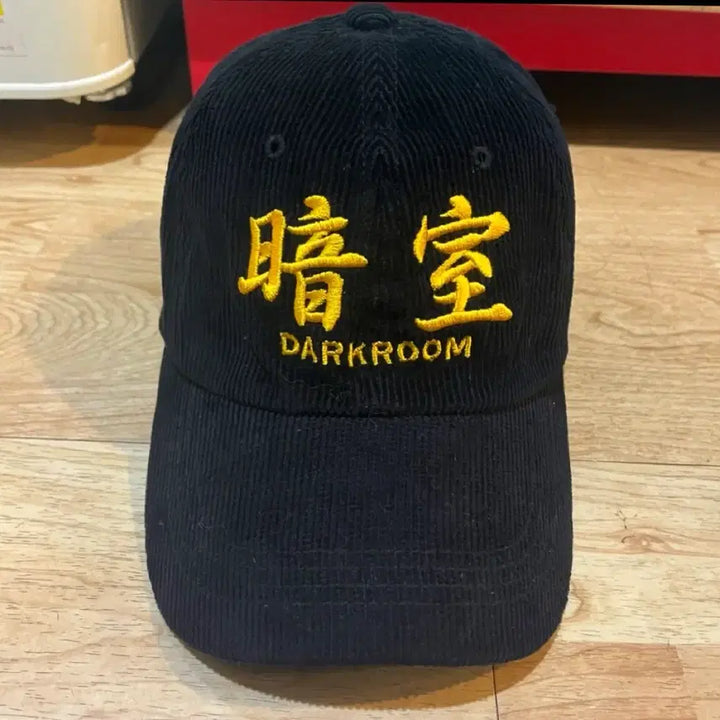 [BUNJANG] Darkroom Studio x Chivas Regal Corduroy Logo Cap / Darkr8m Studio 다크룸 시바스리갈 모자