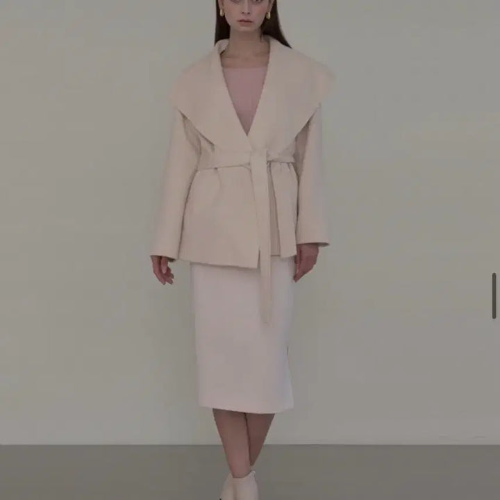 [BUNJANG] Lovemin Manon Half Coat Ivory / 러브민 마농하프코트 아이보리 새상품(캐시30)