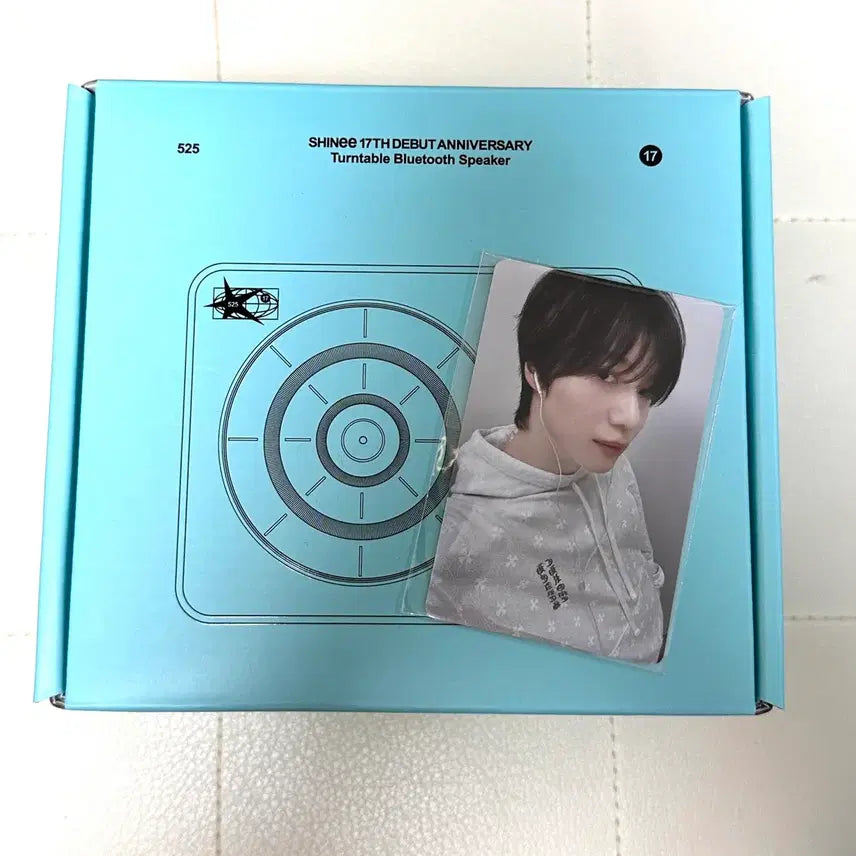 [BUNJANG] SHINee 17th Anniversary Bluetooth Turntable Speaker with Photocard / 샤이니 17주년 MD 턴테이블 블루투스 스피커 (포카포함)