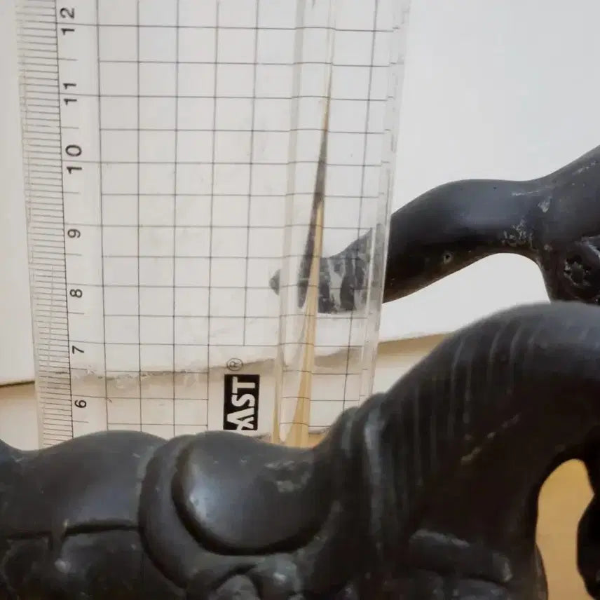 [BUNJANG] Antique Horse Statue Set / 고풍스러운 말 동상 2개 세트