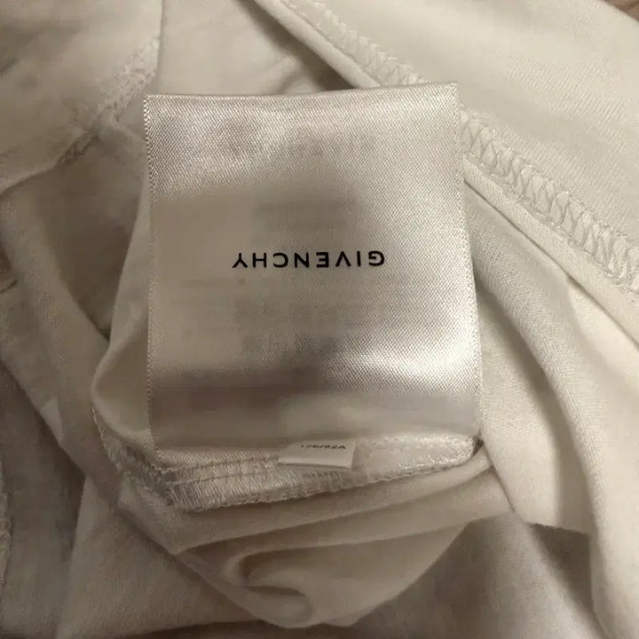 [BUNJANG] Givenchy Embroidered T-shirt - Gray/Orange - Men's / 지방시 반팔 티셔츠 S