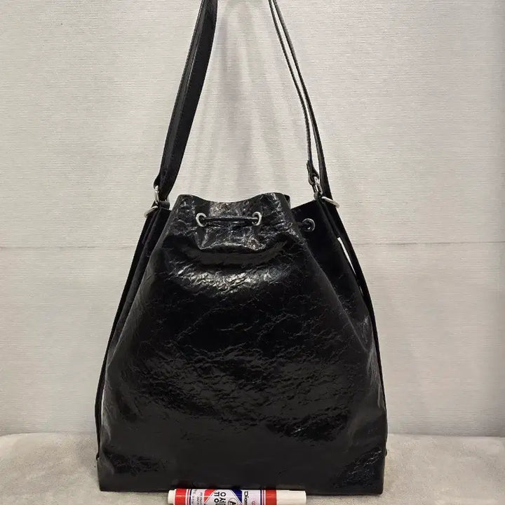 [BUNJANG] Charles &amp; Keith Neva Two-Way Bucket Bag / 찰스앤키스 네바 투웨이 버킷백 숄더백 백팩 블랙