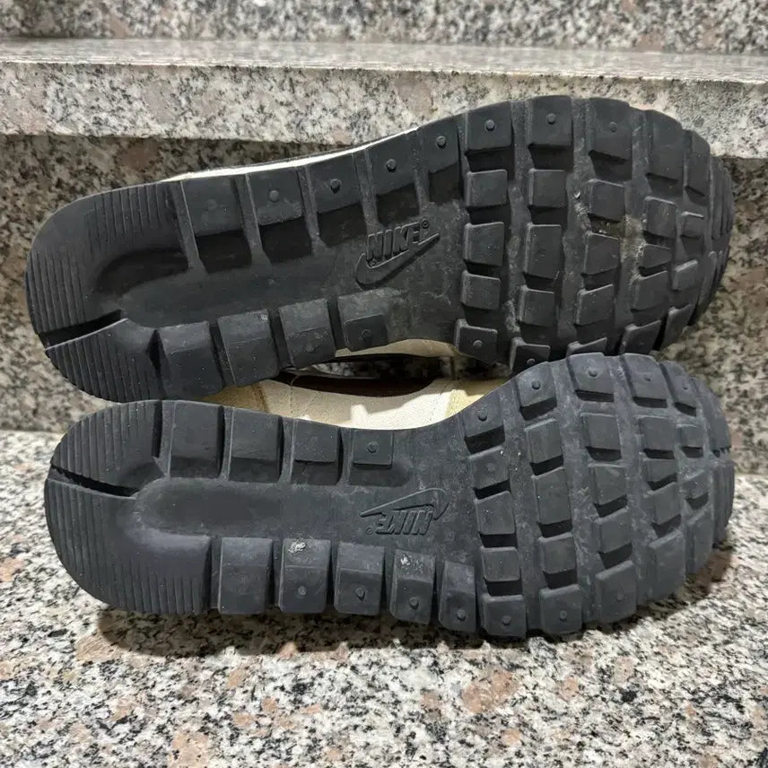 [SOLD OUT] 나이키 에어 페가수스 83 사이즈 270