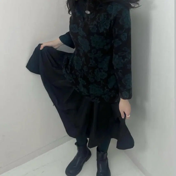 [BUNJANG] Vintage Dark Green Floral Long Sleeve Tee / 빈티지 다크그린 꽃무늬 긴팔티셔츠 dark green flower tee