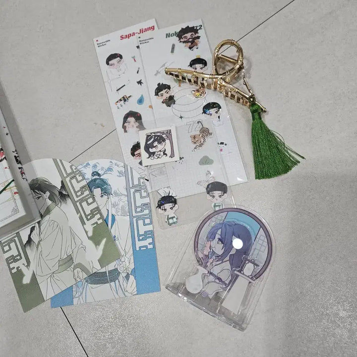 [BUNJANG] Return of the Mount Hua Sect Volumes 1 & 2 Bundle Set / 화산귀환 1,2권+굿즈 일괄