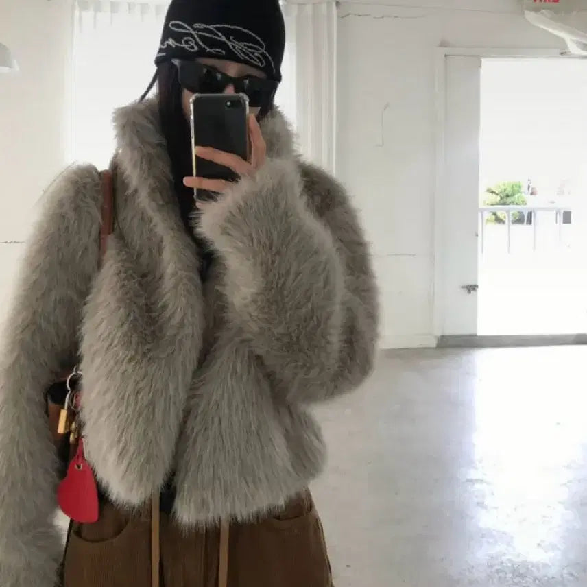 [SOLD OUT] 위아 weare 소피아 퍼 자켓 오데스 퍼자켓 아웃핏 마크들리