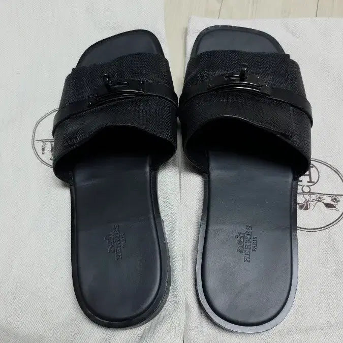 [BUNJANG] Hermes Sandals Slippers Black / 에르메스 샌들 슬리퍼 블랙