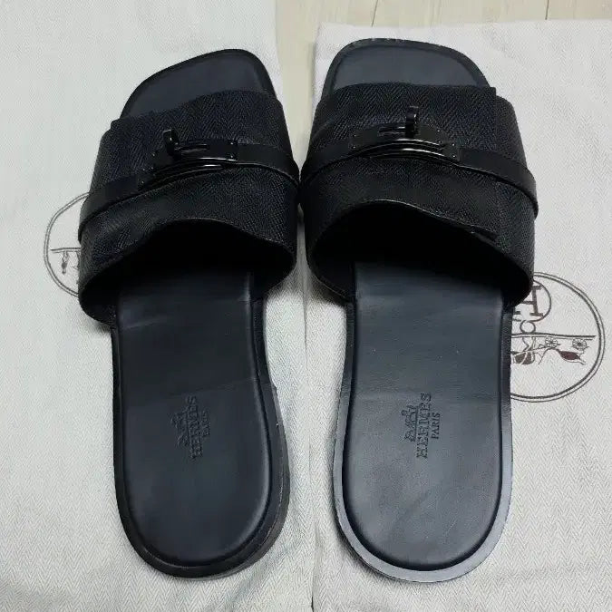 [BUNJANG] Hermes Sandals Slippers Black / 에르메스 샌들 슬리퍼 블랙
