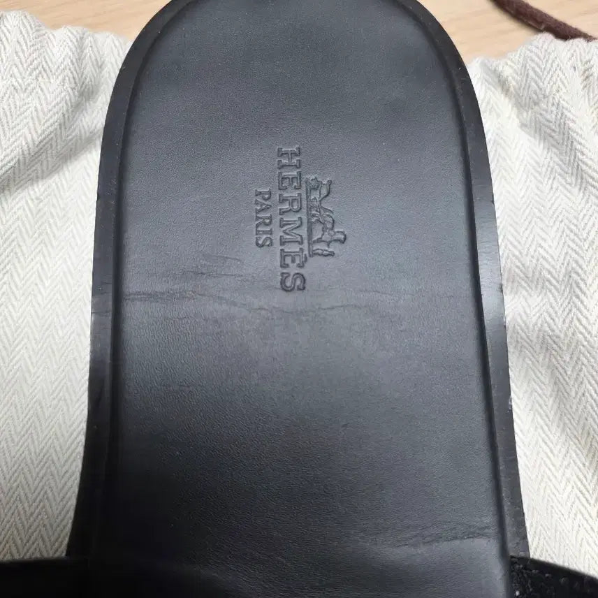 [BUNJANG] Hermes Sandals Slippers Black / 에르메스 샌들 슬리퍼 블랙
