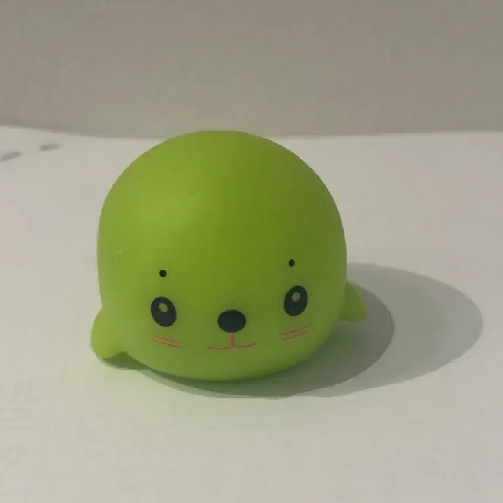 [BUNJANG] Light-Up Seal Figurine / 불들어오는 물개 피규어