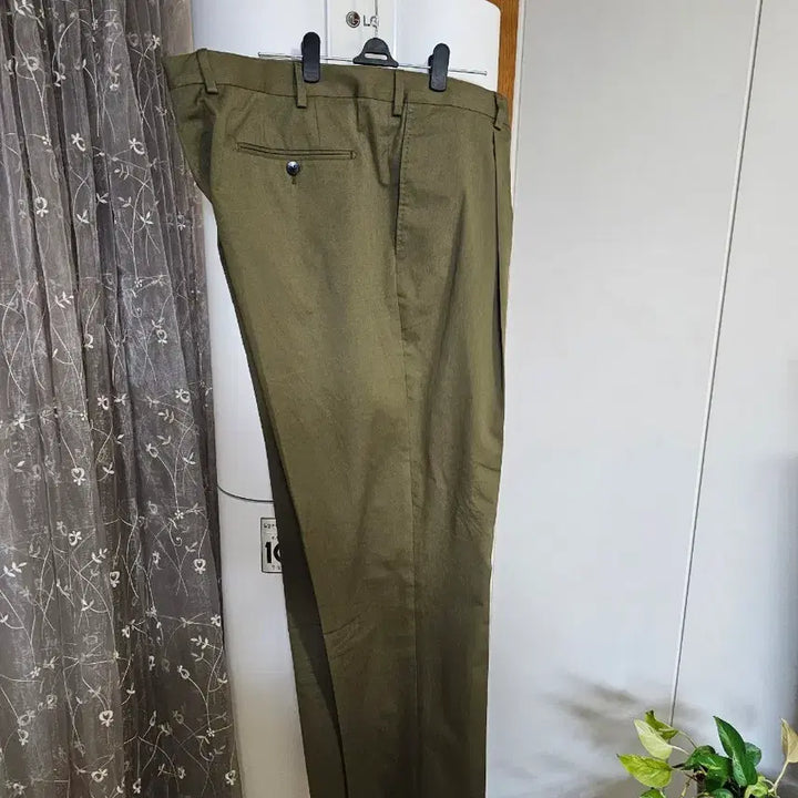 [BUNJANG] Caruso Olive Chino Pants / 카루소 (CRSO) 올리브 치노팬츠 / 38 인치