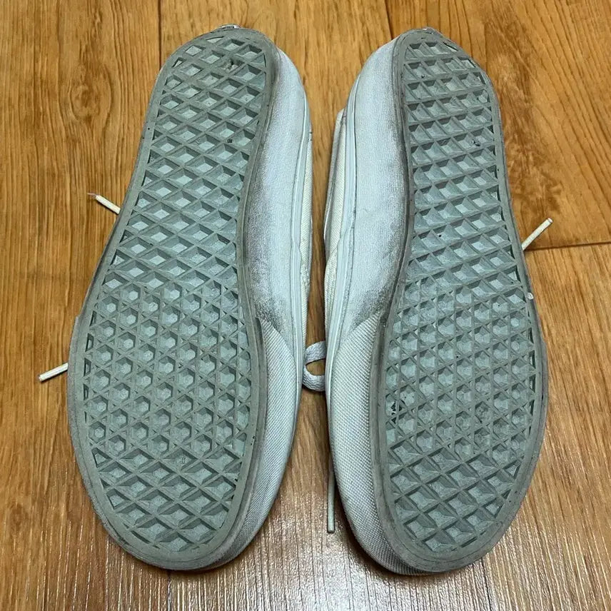 [BUNJANG] Vans Authentic Sneakers / 반스 어센틱 220MM