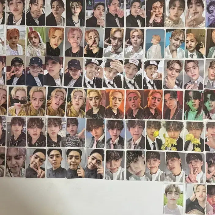 [BUNJANG] SEVENTEEN S.COUPS Photocard Bundle Set (141) / 세븐틴 에스쿱스 포카 포토카드 141장 일괄