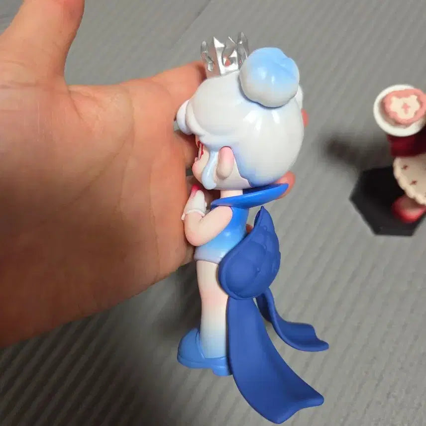 [BUNJANG] TNT Dora Figure Bundle Set / tnt티앤티 도라 피규어 2종세트 일괄