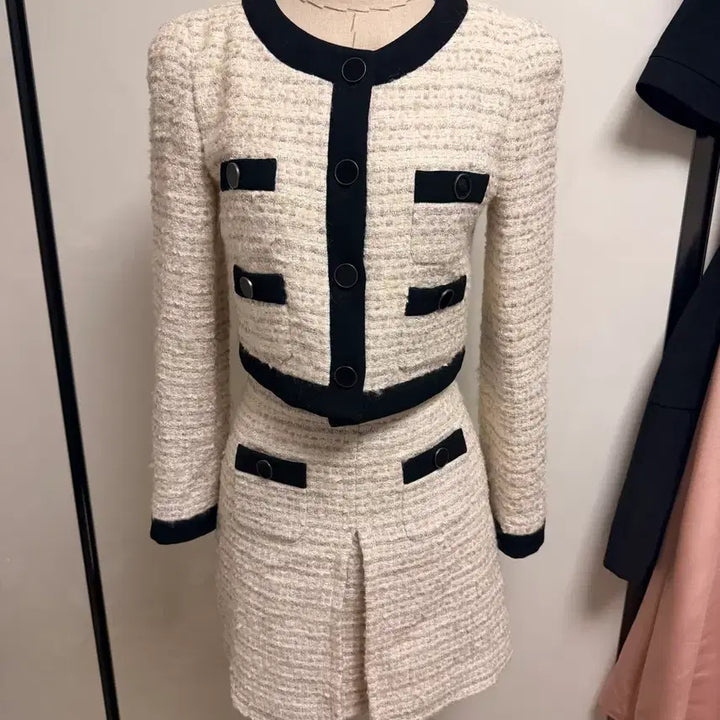 [BUNJANG] Avoavo Hanabo No.17 Tweed Jacket Ivory / 아보아보 하나보 no.17 트위드 자켓 아이보리 수지자켓 하객룩 오피스룩