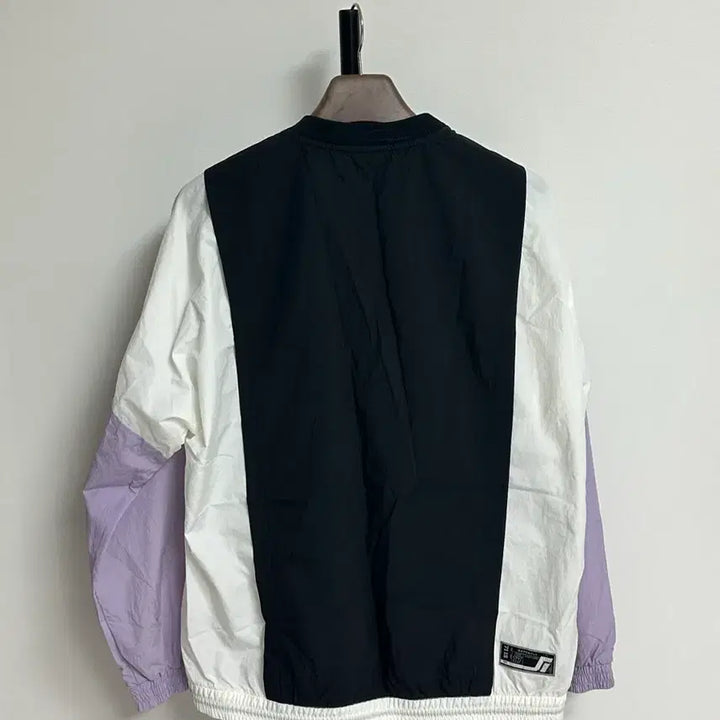 [BUNJANG] JILLSTUART SPORT Windbreaker Sweatshirt / 질스튜어트 스포츠(JILLSTUART SPORT) 바람막이 맨투맨