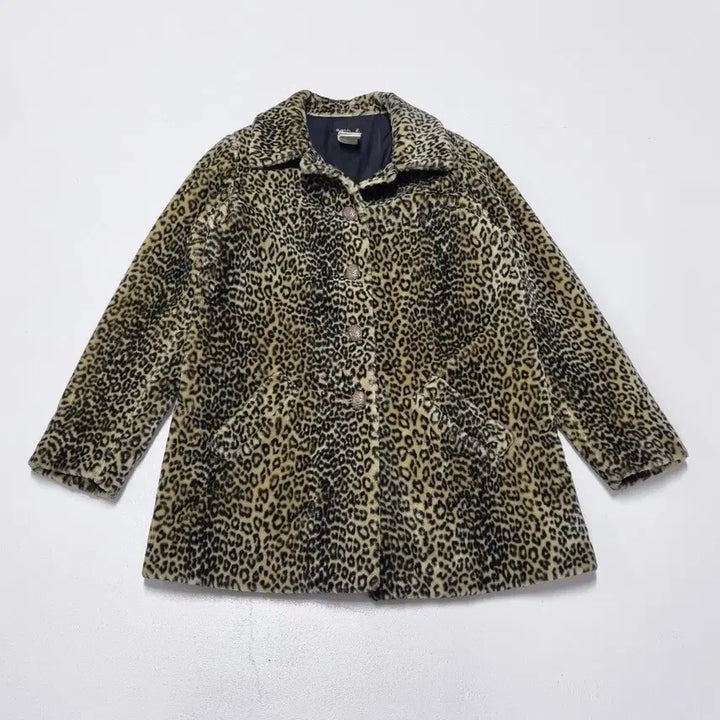 [BUNJANG] Agnes b. Leopard Faux Fur Coat / Agnes b. 아네스베 레오파드 퍼코트 - 1