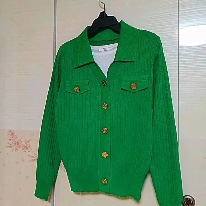 [BUNJANG] Green Gold Button Collar Knit Cardigan / 그린 골드버튼 카라 니트 가디건