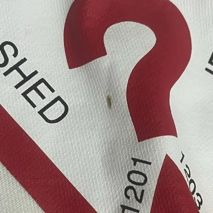 [BUNJANG] Guess Triangle Logo Sweatshirt / 게스 삼각 로고 맨투맨