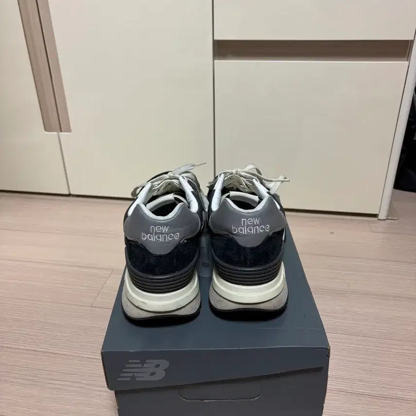 [SOLD OUT] [285] 뉴발란스 574 레거시 블랙