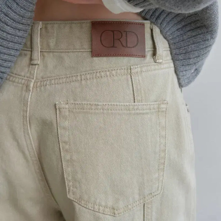 [BUNJANG] Coored Tone Curved Denim Beige Short XS / 코어드 톤 커브드 데님 베이지 Short XS