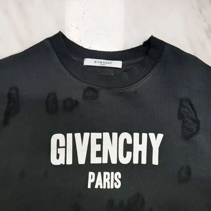 [BUNJANG] Givenchy Distressed Sweatshirt - Black / [정품] 지방시 디스트로이드 맨투맨 S 사이즈(발망 아미리 디스퀘어드2)