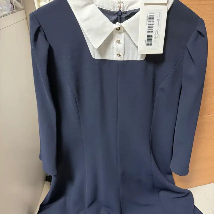 [BUNJANG] Satin Square Neck Flare Dress / satin 스퀘어넥 플레어 원피스 판매합니다