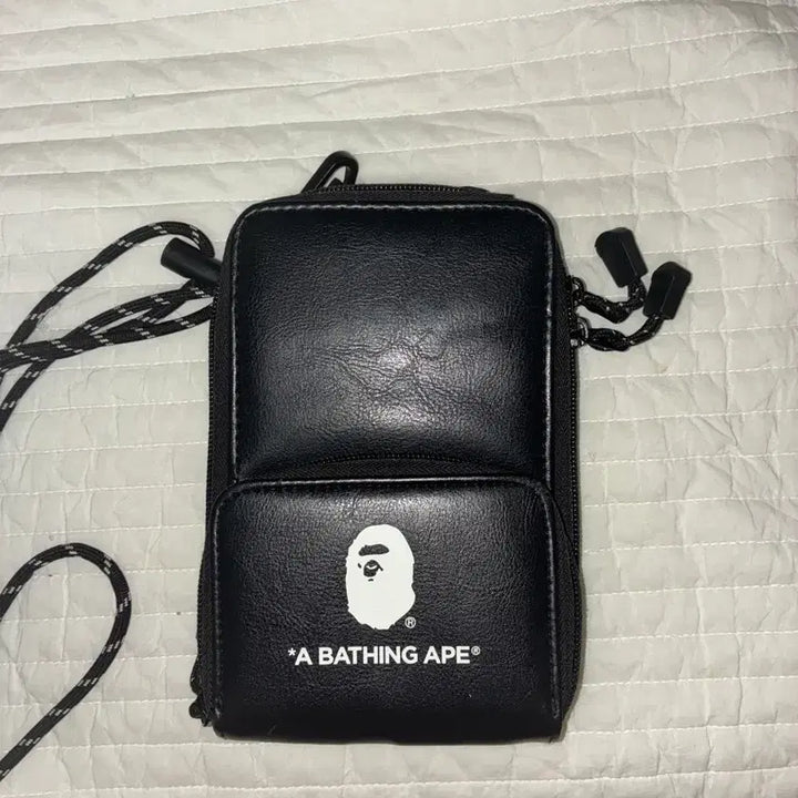 [BUNJANG] BAPE Mini Crossbody Bag / 베이프 블랙 미니 크로스백
