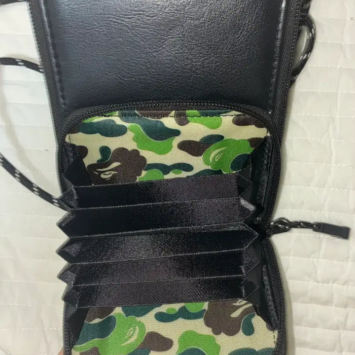 [BUNJANG] BAPE Mini Crossbody Bag / 베이프 블랙 미니 크로스백
